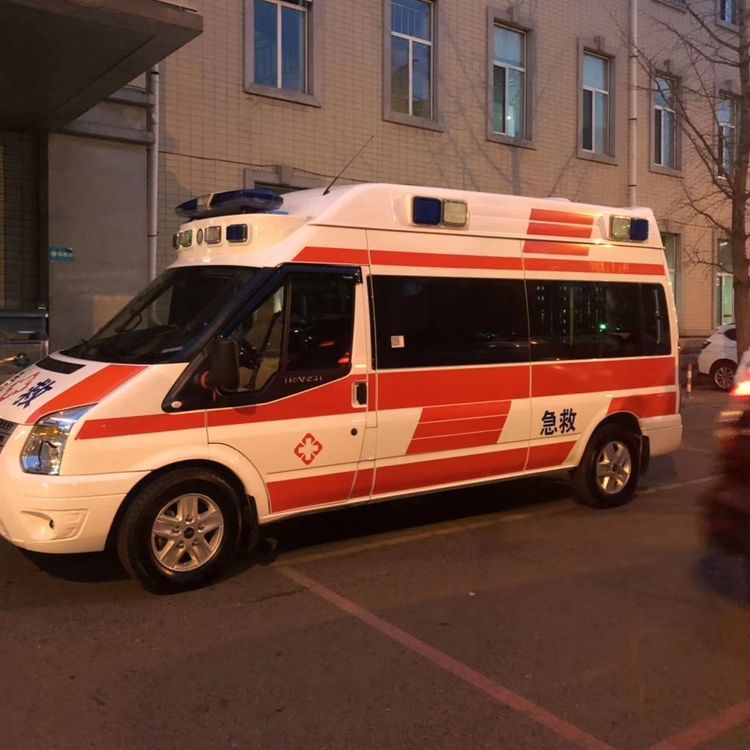 椒江夜间租赁救护车护送病人转院：安全转运的 8 大核心注意事项